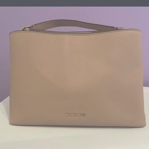 Michael Kors Purse/Satchel